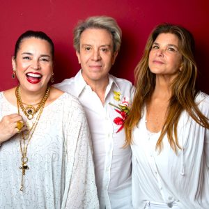 Suzy Rêgo, Eduardo Martini e Cristiana Oliveira na peça Cá Entre Nós. Foto de Erik Almeida.