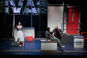 "Limítrofe" discute o universo das patologias psíquicas no Teatro