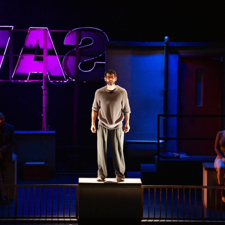 "Limítrofe" discute o universo das patologias psíquicas no Teatro