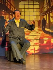 Monólogo de suspense "Adorável Helmut" nos palcos do Sesi em Salvador (BA). Monólogo de suspense "Adorável Helmut" nos palcos do Sesi em Salvador (BA).